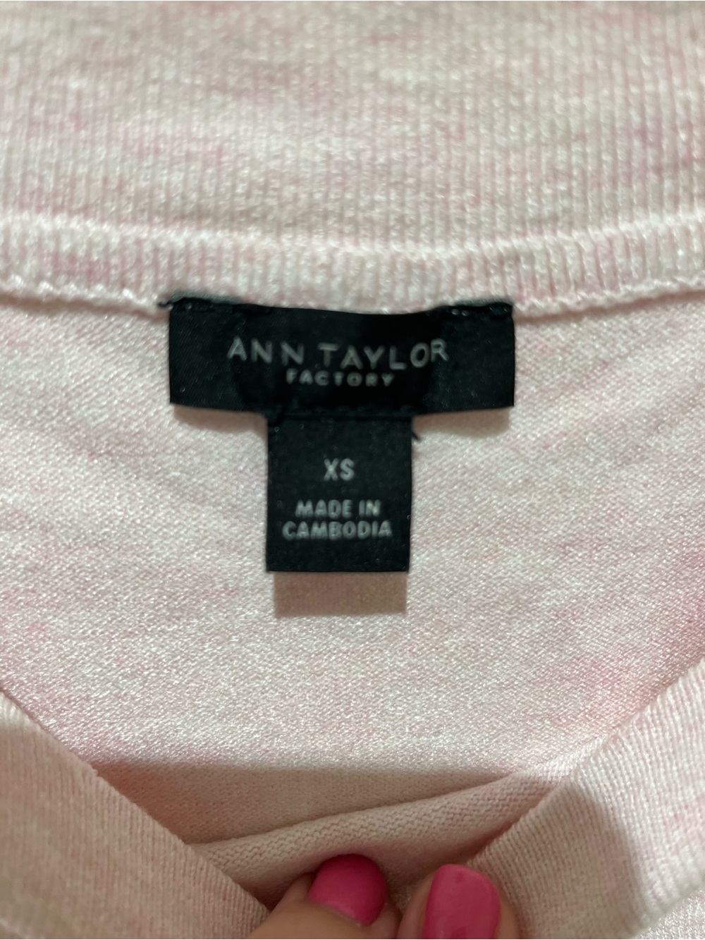 EUC Ann Taylor Soft Blush Sleeveless Crewneck Sweater Top - Picture 5 of 5